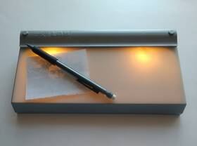 08178 Artlab Light Box For Tracing Smalls 9 X 3 3/16 Inches Battery Operated