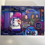 Descendants 3 Fashion Design Tracing Light Table 2019 Disney Make It Real New. Fixed Price $30.36.