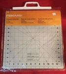 New Handel Bag Fiskars Rotating Cutting Matt Self Healing 13 X. Fixed Price $30.00.