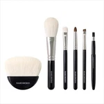 Hakuhodo Basic 6-PIECE Set Makeup Brush 22857. Fixed Price $319.00.